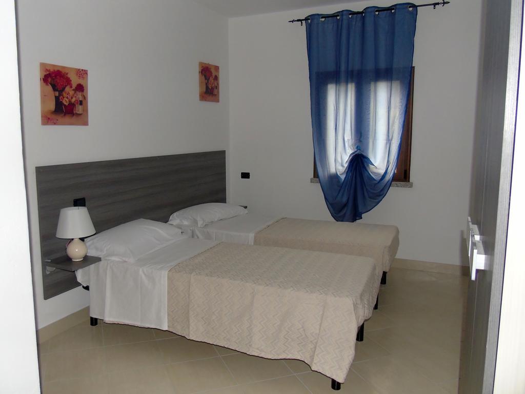 B&Birs Oliena Δωμάτιο φωτογραφία